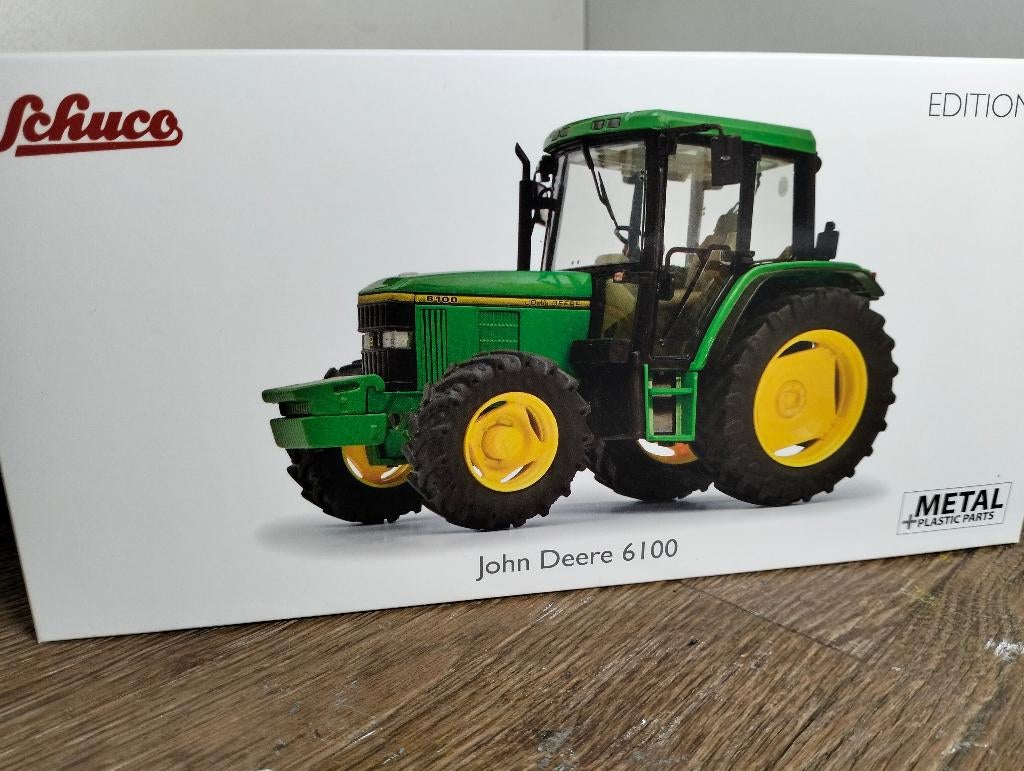 Te koop Schuco John Deere 6100., Ophalen of Verzenden, Nieuw, Tractor of Landbouw, Schuco