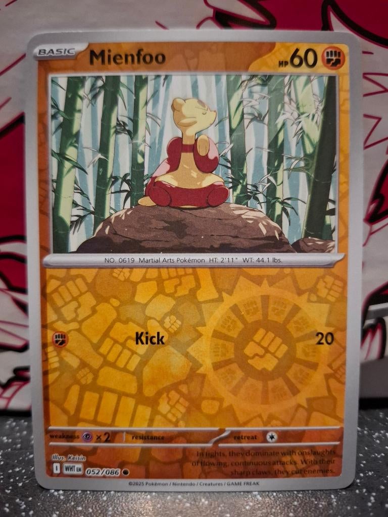 Pokemon Mienfoo WHT 052/086 reverse holo, Ophalen of Verzenden, Nieuw, Losse kaart