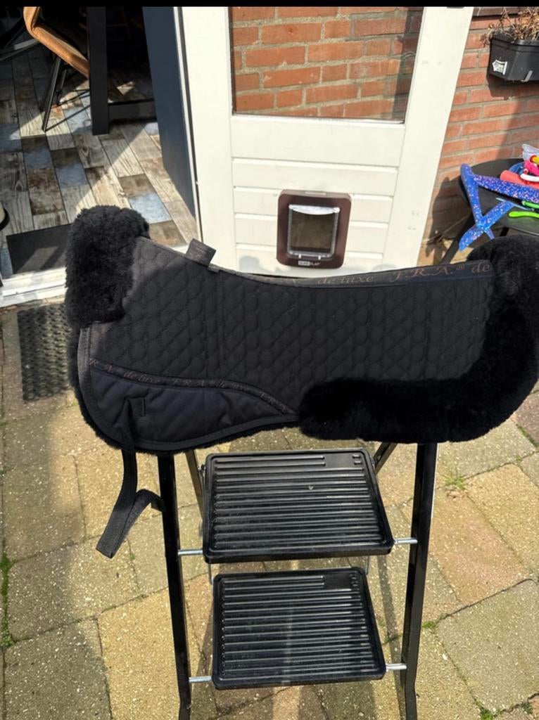 Zadel onderlegger, Dieren en Toebehoren, Paarden en Pony's | Dekens en Dekjes, Ophalen of Verzenden, Zo goed als nieuw