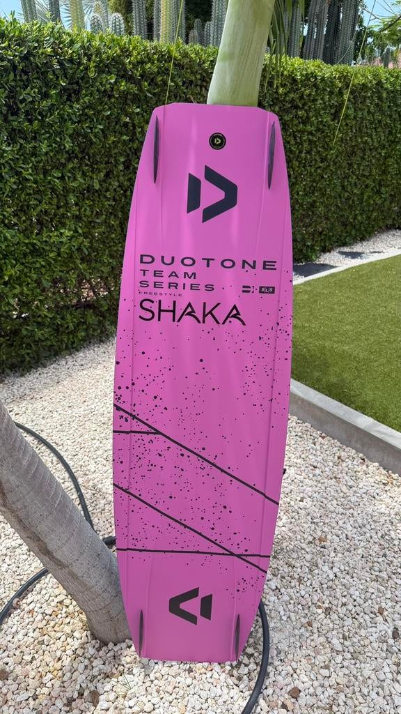 Duotone Teamseries kiteboard 136, Watersport en Boten, Kitesurfen, Twintip, Kiteboard, Ophalen of Verzenden, Zo goed als nieuw