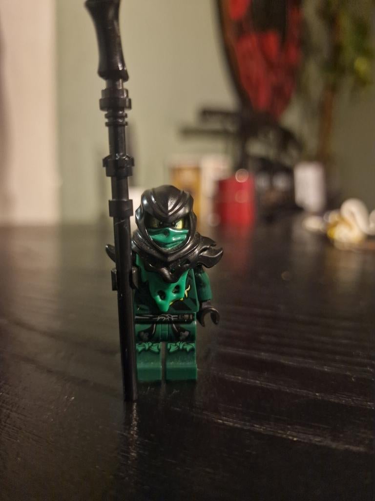 Lego ninjago possessed lloyd minifig, Ophalen of Verzenden, Zo goed als nieuw, Actiefiguurtje