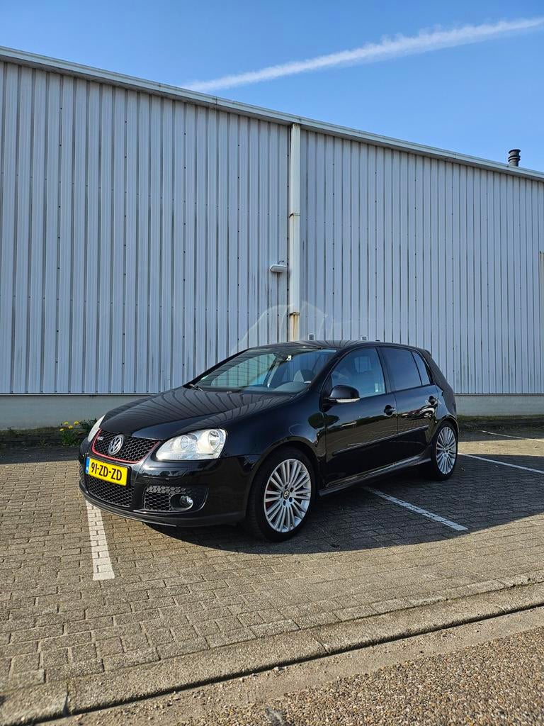 Volkswagen Golf 5 GTI 2.0 147KW 2008 Zwart +R32 VELGEN, 4 cilinders, Zwart, Origineel Nederlands, Handgeschakeld