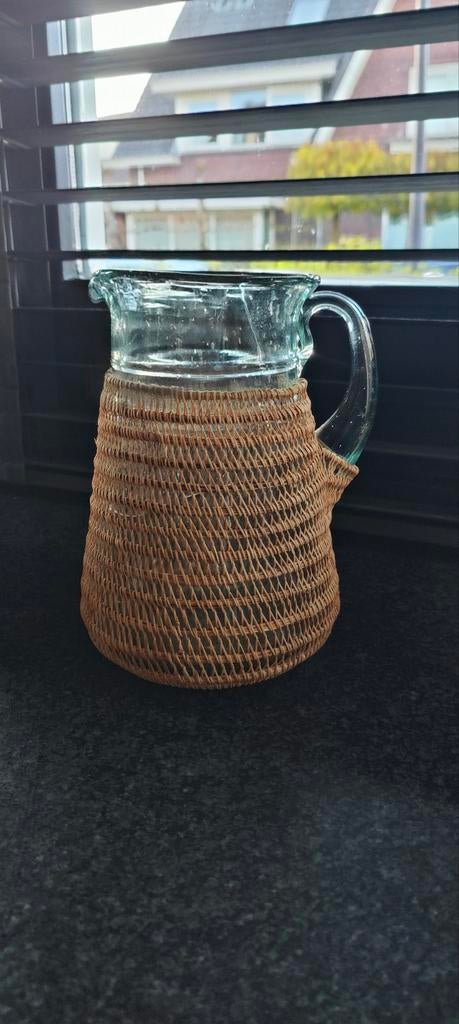 Gezocht: Groene karaf met touw/riet omhulsel, Ophalen of Verzenden