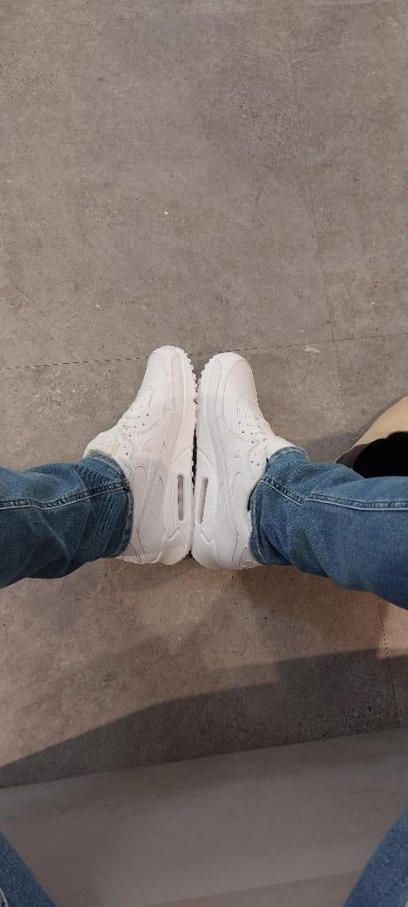 Leuke Nike Air Max 90s te koop, Wit, Nike, Ophalen of Verzenden, Sneakers of Gympen
