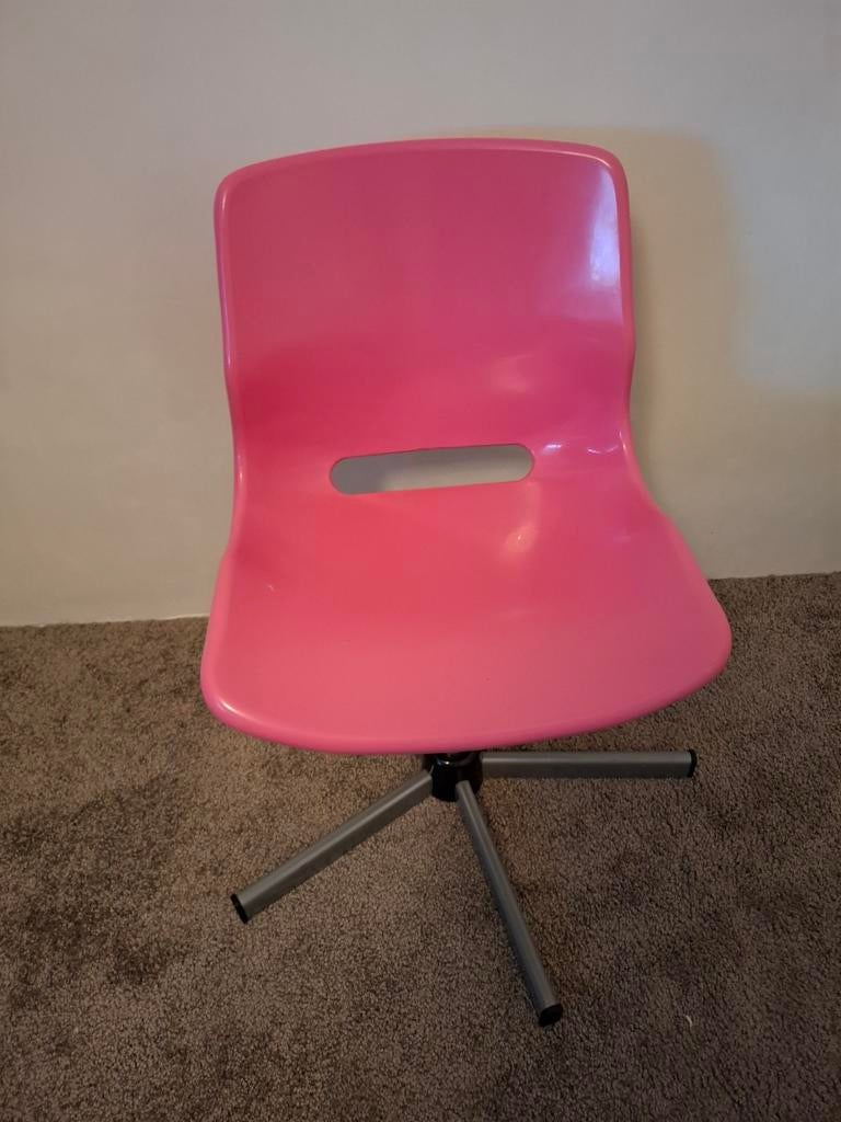 Roze bureaustoel, Ophalen, Zo goed als nieuw, Roze