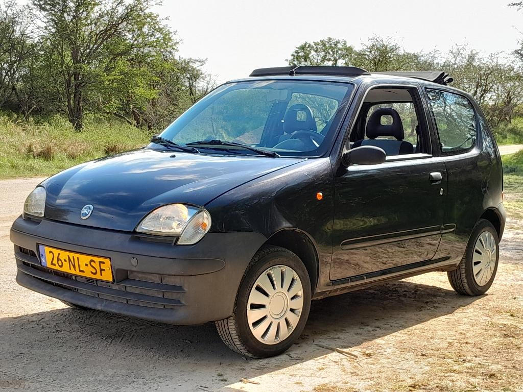 Fiat Seicento 1.1 '03 Black Line - zuinig & voordelig rijden, Auto's, Fiat, Voorwielaandrijving, Stof, Zwart, Origineel Nederlands