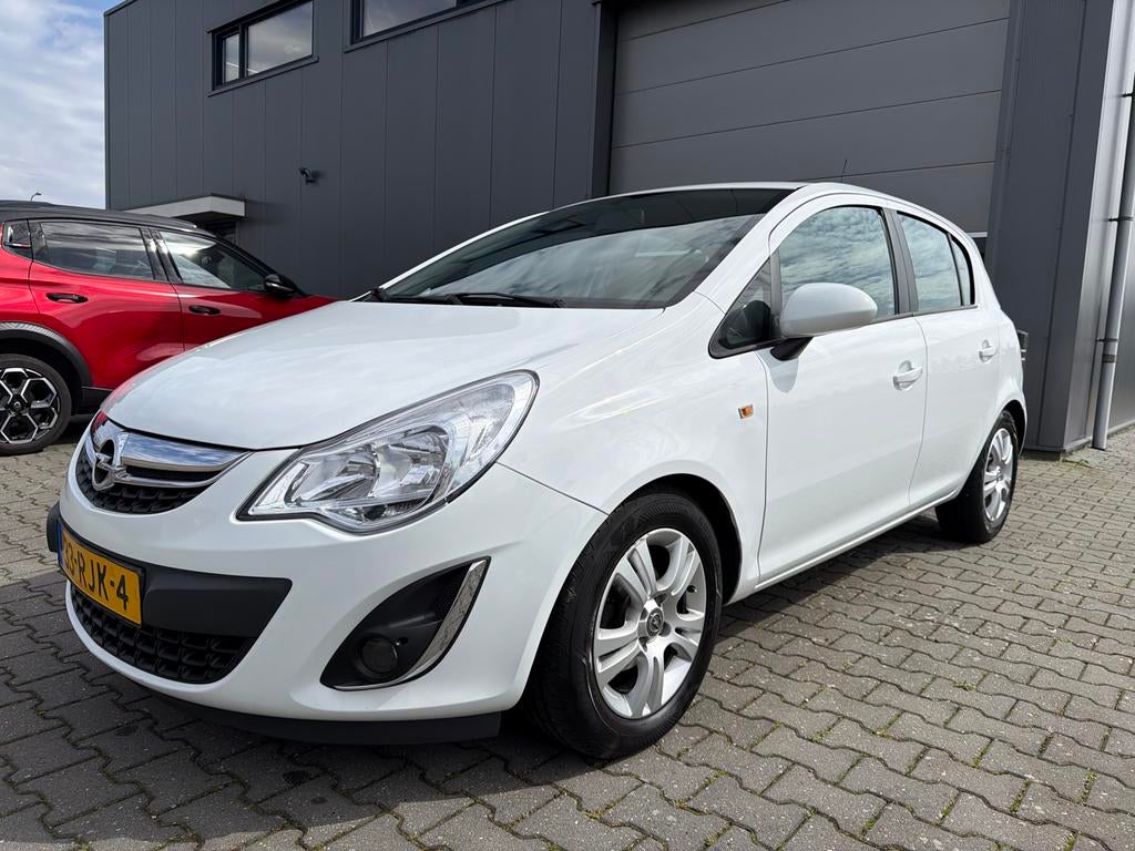 Opel Corsa 1.3 Cdti 70KW 5D 2011 Wit, Auto's, Opel, Voorwielaandrijving, 28 km/l, Wit, Origineel Nederlands