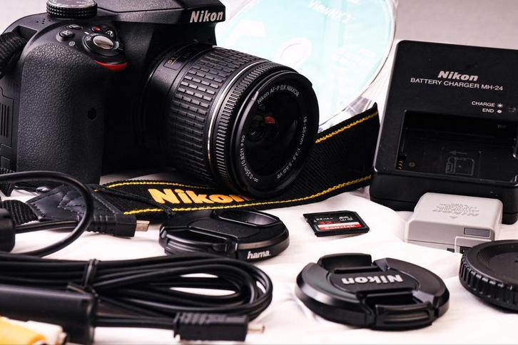 Nikon D3300 + lens + 32GB | 7100 clicks | als nieuw, Audio, Tv en Foto, Fotocamera's Digitaal, Gebruikt, Spiegelreflex, Nikon