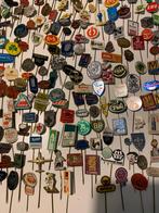 uit jaren 50-60  aageboden, Verzamelen, Speldjes, Pins en Buttons, Ophalen of Verzenden, Gebruikt, Overige onderwerpen, Speldje of Pin