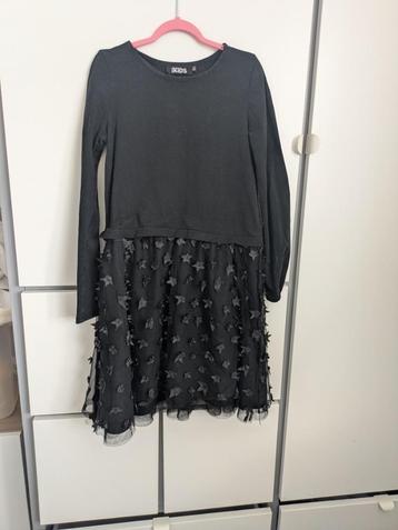 Zwarte jurk mt134 beschikbaar voor biedingen