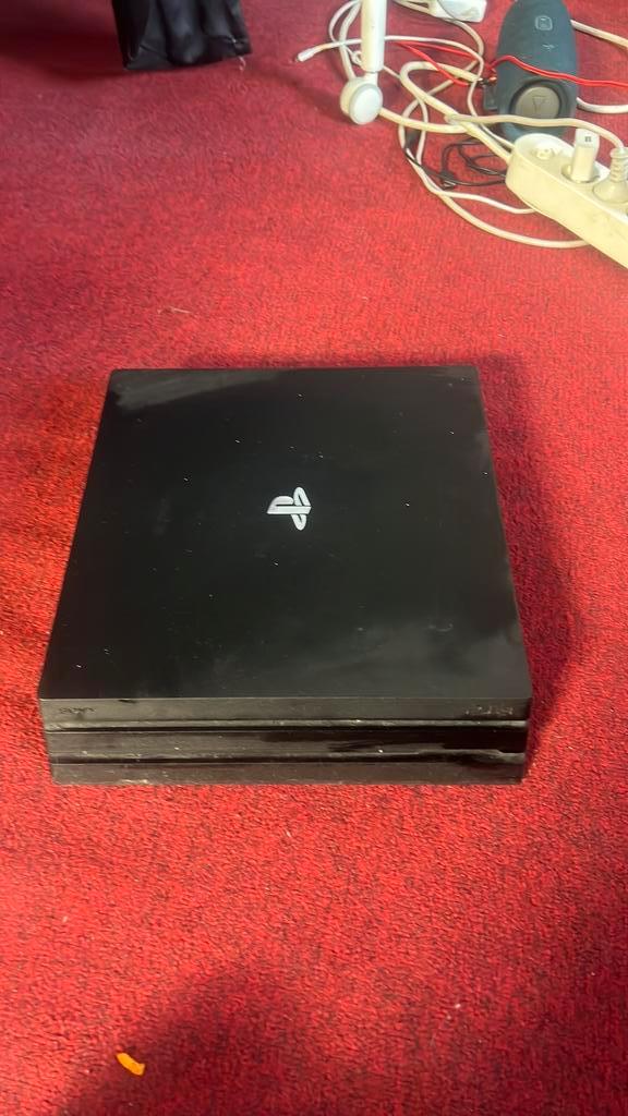 Playstation4 pro 1000gb, Spelcomputers en Games, Spelcomputers | Sony PlayStation 4, Gebruikt, Pro, Zonder controller, Ophalen of Verzenden