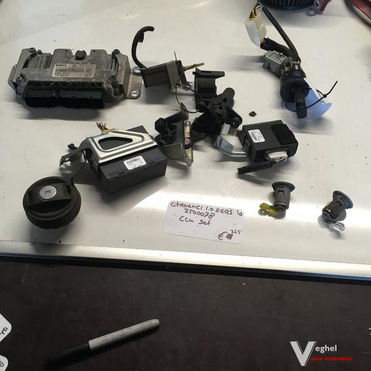 Citroen C1 1.0 5drs 2010 Wagennr 2500078   Contactslot set m, Auto-onderdelen, Carrosserie en Plaatwerk, Gebruikt, Ophalen of Verzenden