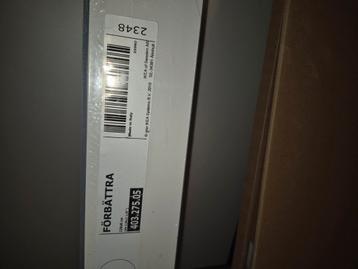 Ikea Förbättra Plint Wit 220cm Nieuw in Verpakking beschikbaar voor biedingen