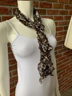 Mooie bruine kreukel Sjaal Scarf, Kleding | Dames, Mutsen, Sjaals en Handschoenen, Douwenmaat 8-3 Meppel, Info@again.nu, Ophalen of Verzenden