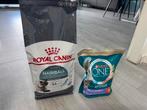 Twee zakken haarbal kattenvoer – Royal Canin & Purina ONE, Dieren en Toebehoren, Ophalen, Zo goed als nieuw