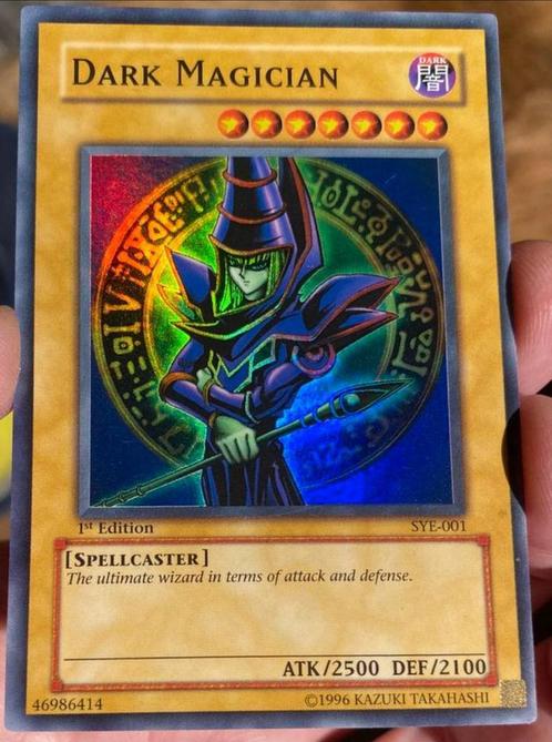 Yu-Gi-Oh! Dark Magician SYE 1st Edition Old US Print !, Hobby en Vrije tijd, Verzamelkaartspellen | Yu-gi-Oh!, Zo goed als nieuw