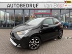 Toyota Aygo 1.0 VVT-i x-joy | Camera | Carplay | Navi | LED, Voorwielaandrijving, Stof, Gebruikt, 4 stoelen