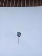 Pin - Fam, Verzamelen, Ophalen of Verzenden, Zo goed als nieuw, Overige onderwerpen, Speldje of Pin