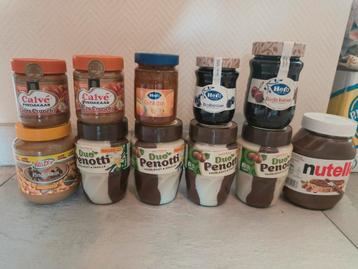 Pindakaas chocopasta jam (over de datum) beschikbaar voor biedingen