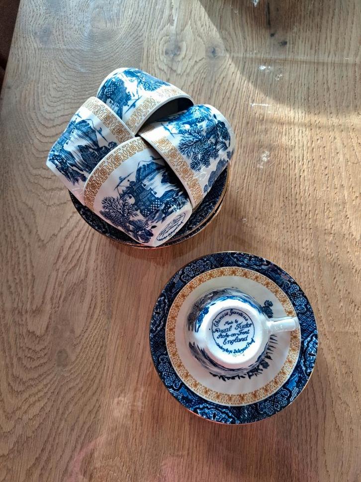 Royal Tudor Chinese Garden Ontbijtservies, Antiek en Kunst, Antiek | Servies compleet, Ophalen of Verzenden