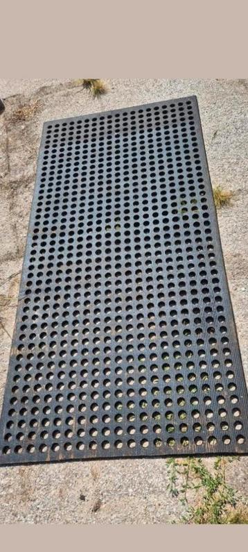 Gezocht ringmat stalmat puzzelmat beschikbaar voor biedingen