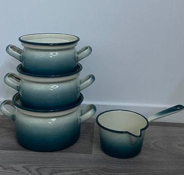 3 emaille pannen+steelpan / petrolblauw overgang naar creme beschikbaar voor biedingen