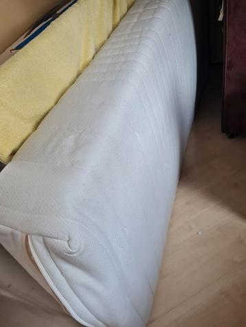 gratis 2x matras 90x200 beschikbaar voor biedingen