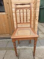 (T) Antieke, houten stoel. Gevlochten zitting. 1 stuk., Antiek en Kunst, Antiek | Meubels | Stoelen en Banken, Ophalen