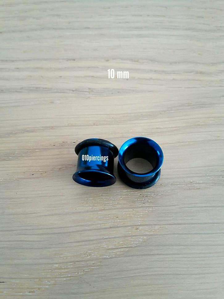 Nieuwe tunnels. Staal. Blauw. 1.6, 2, 2.5, 3, 4, 5, 6, 10 mm, Sieraden, Tassen en Uiterlijk, Piercings, Zo goed als nieuw, Oor- of Traguspiercing