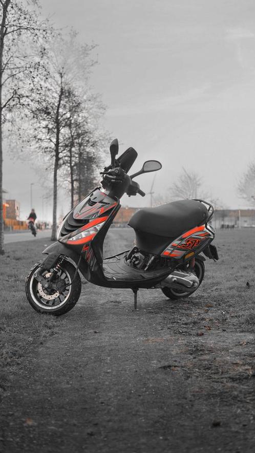 Piaggio zip 125cc / 183cc stage 3, Fietsen en Brommers, Brommeronderdelen | Scooters, Zo goed als nieuw, Piaggio, Blok, Ophalen of Verzenden