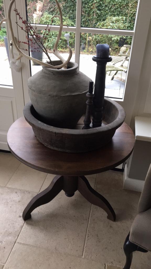 Wijntafel / salontafel, Huis en Inrichting, Tafels | Salontafels, Gebruikt, Minder dan 50 cm, 50 tot 100 cm, Rond, Eikenhout, Ophalen