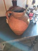 Oude Franse aardewerk kruik, Ophalen