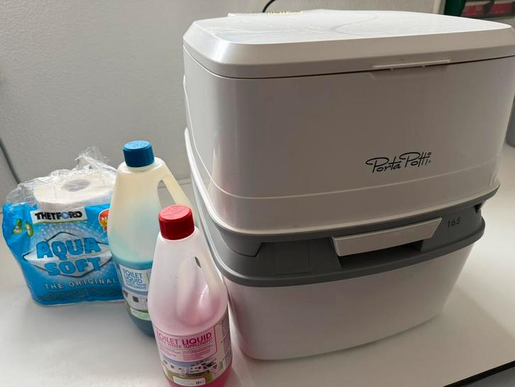 Porta Potti 165 incl. 2 vloeistoffen en toiletpapier, Caravans en Kamperen, Kampeeraccessoires, Zo goed als nieuw, Ophalen