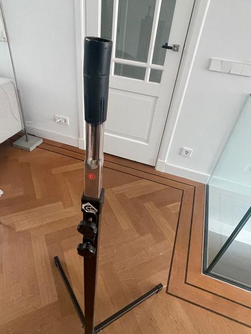 TÜH AMT Kassel boxenstandaard – stevig, inklapbaar, Muziek en Instrumenten, Standaards, Gebruikt, Muziekstandaard, Speaker, Ophalen