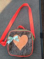 Leuk kindertasje v.v. hartje, Sieraden, Tassen en Uiterlijk, Ophalen of Verzenden, Zo goed als nieuw, Schoudertas, Minder dan 30 cm
