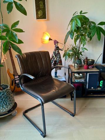 Alex vintage leren stoel (Bureau/ eetkamer stoel) beschikbaar voor biedingen
