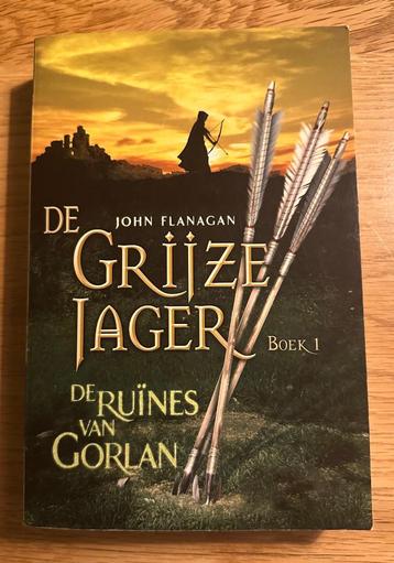 De Grijze Jager 1 - De ruïnes van Gorlan - John Flanagan beschikbaar voor biedingen