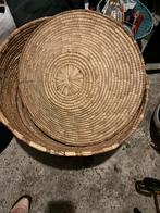 Grote rieten mand uit Nigeria, Ophalen, Gebruikt, Mand, Rond