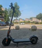 Segway Ninebot F30 – accu 4jr, voorband zacht, Fietsen en Brommers, Steps, Ophalen, Zo goed als nieuw, Elektrische step (E-scooter)
