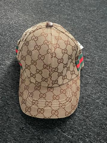 Gucci pet beige beschikbaar voor biedingen