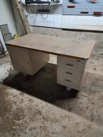 Zeldzaam jaren 50 stalen buro met afgeronde hoeken, Huis en Inrichting, Bureaus, Ophalen of Verzenden, Gebruikt