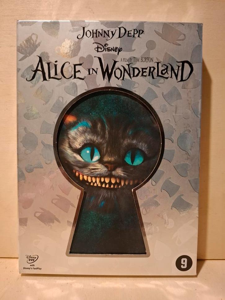 Alice in Wonderland
(2010) ‧ Fantasy/Avontuur ‧ Deluxe DVD, Cd's en Dvd's, Dvd's | Science Fiction en Fantasy, Zo goed als nieuw