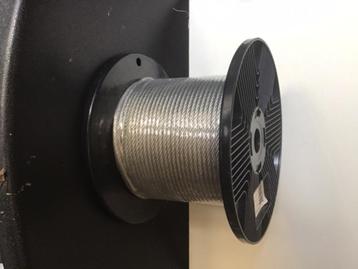 Staalkabel beschikbaar voor biedingen
