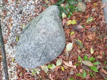 Gratis Grote keien en zwaar  beschikbaar voor biedingen