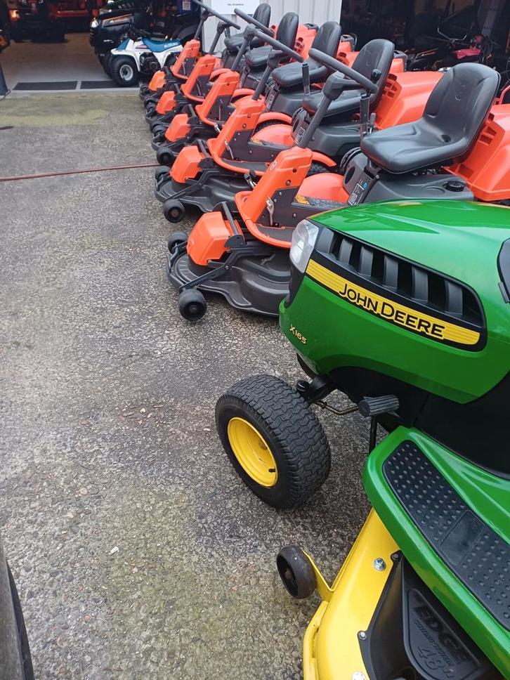 Husqvarna RIDERS 11c, 13c, 15c, 16c Nieuwe maaidekken!, Tuin en Terras, Zitmaaiers, Zo goed als nieuw, 90 tot 120 cm, Elektrische starter