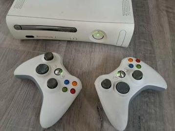 Xbox 360 2 controllers en veel spellen €75 beschikbaar voor biedingen