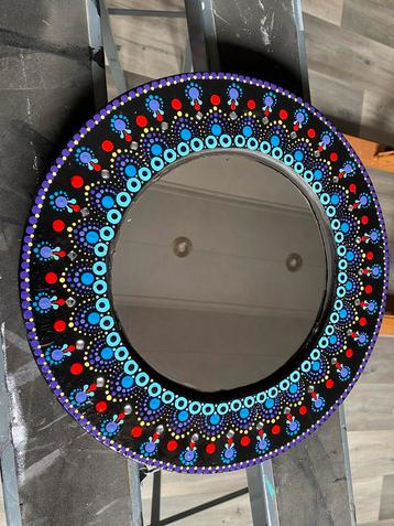 Handgemaakte Mandala Spiegel beschikbaar voor biedingen