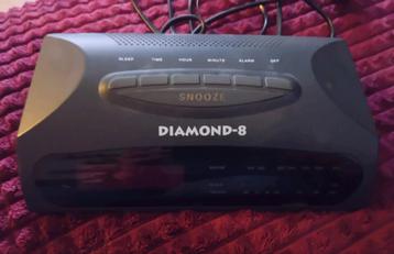 Wekkerradio Diamond-8 AM/FM beschikbaar voor biedingen