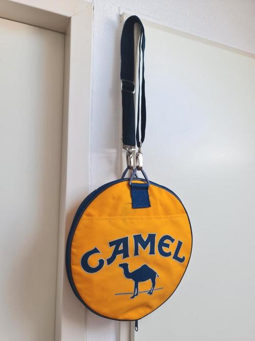 CAMEL duffle bag weekend tas origineel logo geel mooi zgan, Verzamelen, Merken en Reclamevoorwerpen, Zo goed als nieuw, Gebruiksvoorwerp