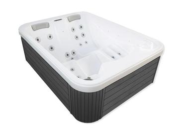 Jong gebruikte 2/3 persoons compacte spa Wellis ML Sun beschikbaar voor biedingen